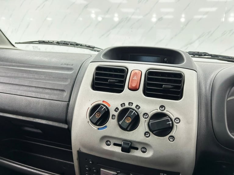 2005 Vauxhall Agila **MOT TILL 30/09/2026 MPV Petrol Manual - Image 13