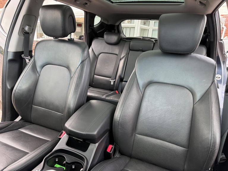 2017 Hyundai Santa Fe 2.2 CRDi Blue Drive Premium SE Auto 4WD Euro 6 (s/s) 5dr (7 Seat) ESTATE Di...