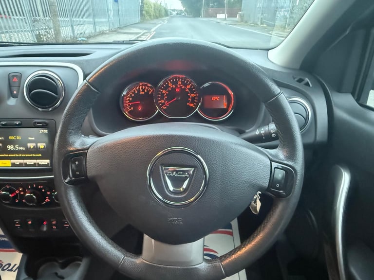 2014 Dacia Sandero Stepway 0.9 TCe Laureate Euro 5 5dr HATCHBACK Petrol Manual