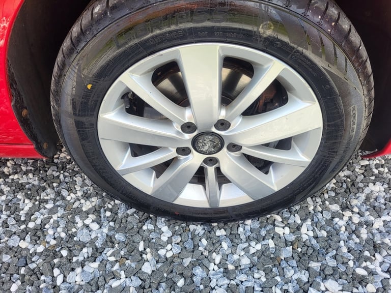 VOLKSWAGON GOLF 1.4 TSI 5 DOOR ONE PREV OWNER FULL HISTORY CHEAP TO RUN