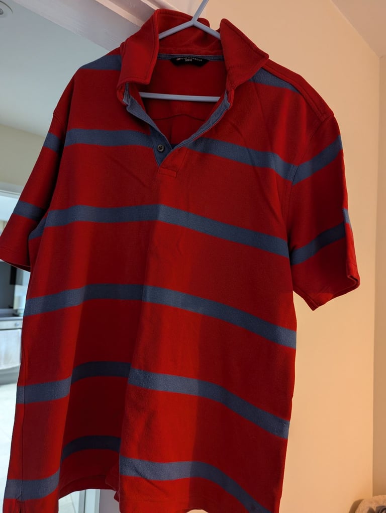 3 men's Large T- Shirts 
