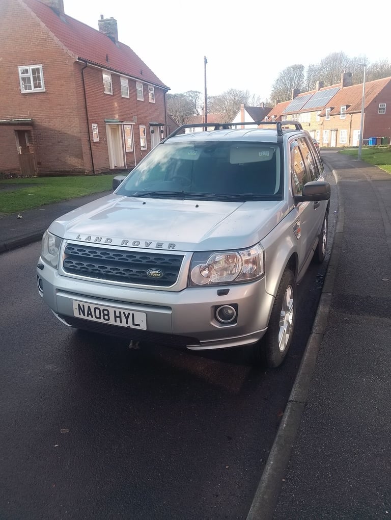 image for Freelander 2. 7 month mot