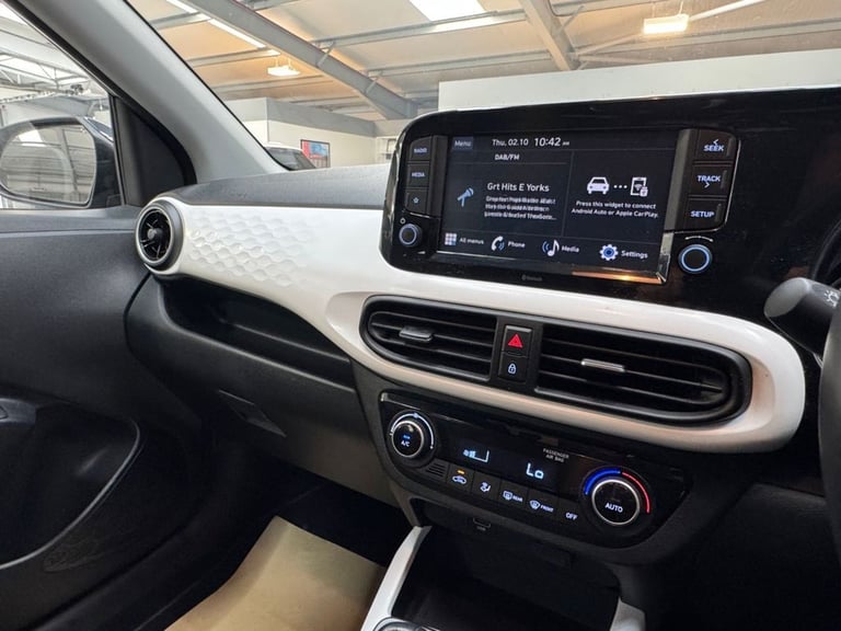 2022 Hyundai i10 1.2 Premium Hatchback 5dr Petrol Manual Euro 6 (s/s) (84 ps) Hatchback Petrol Ma...