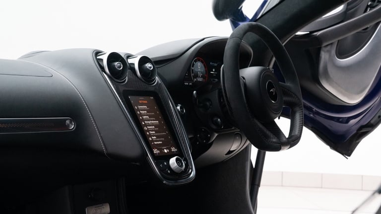 2024 McLaren GT (24 Reg) 4.0 V8 GT Coupe Coupe Petrol Manual