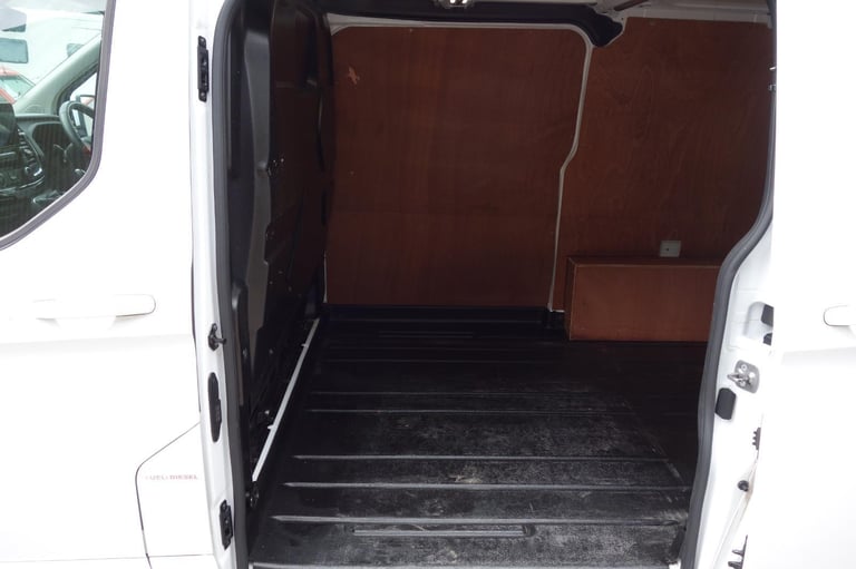 Ford Transit Custom 2.0 EcoBlue 130ps Low Roof Limited Van DIESEL MANUAL 2022/72