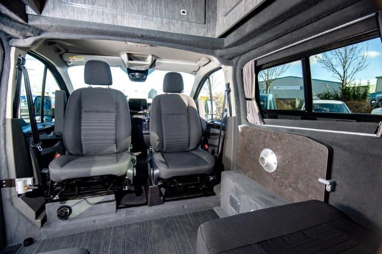 Wellhouse Ford Custom LUX XL 2