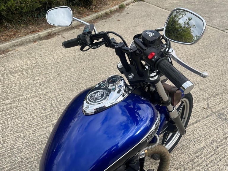 2012 62 TRIUMPH SPEEDMASTER 865 BONNEVILLE SPEED MASTER BOBBER CRUISER AMERICA