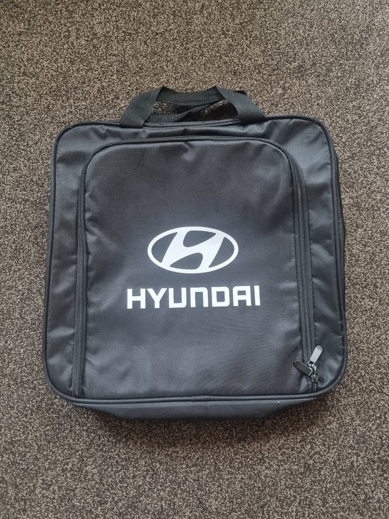 image for Genuine Hyundai Tucson hybrid plug in lead 2022-2025 