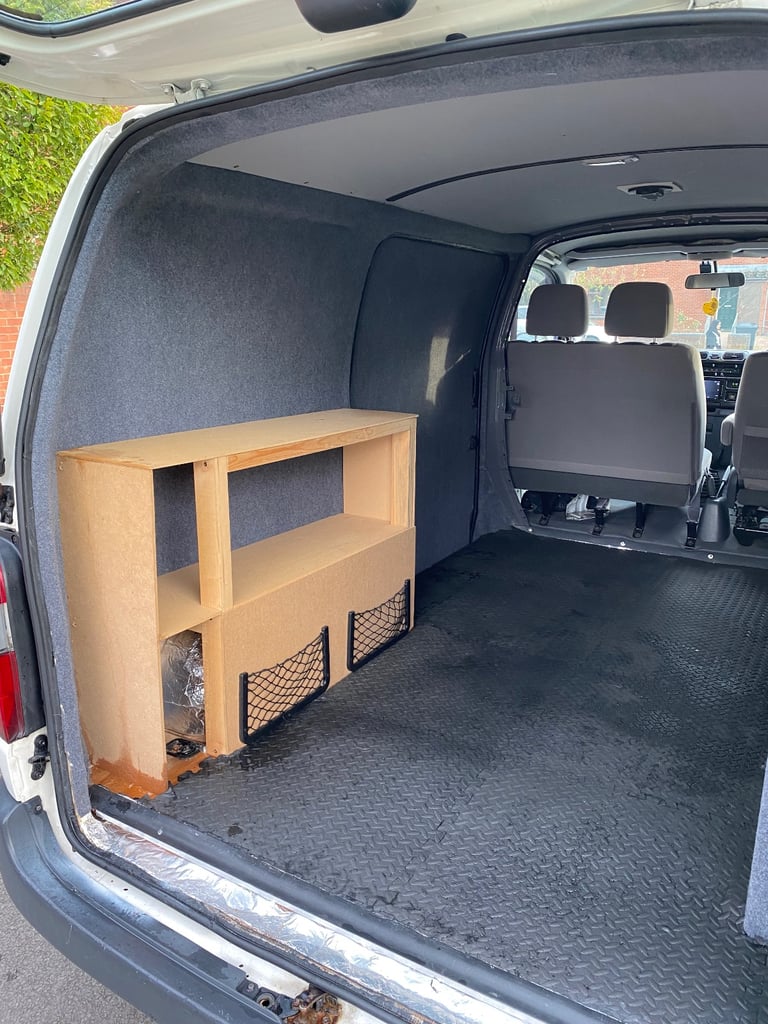 2009 Toyota Hiace 280 D-4D SWB 120bhp **FSH, NEW MOT**