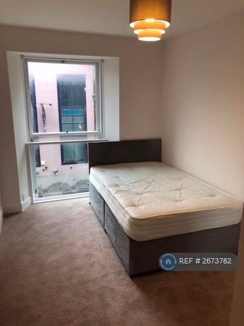 3 bedroom flat in Commercial Street, Dundee, DD1 (3 bed) (#2673782)
