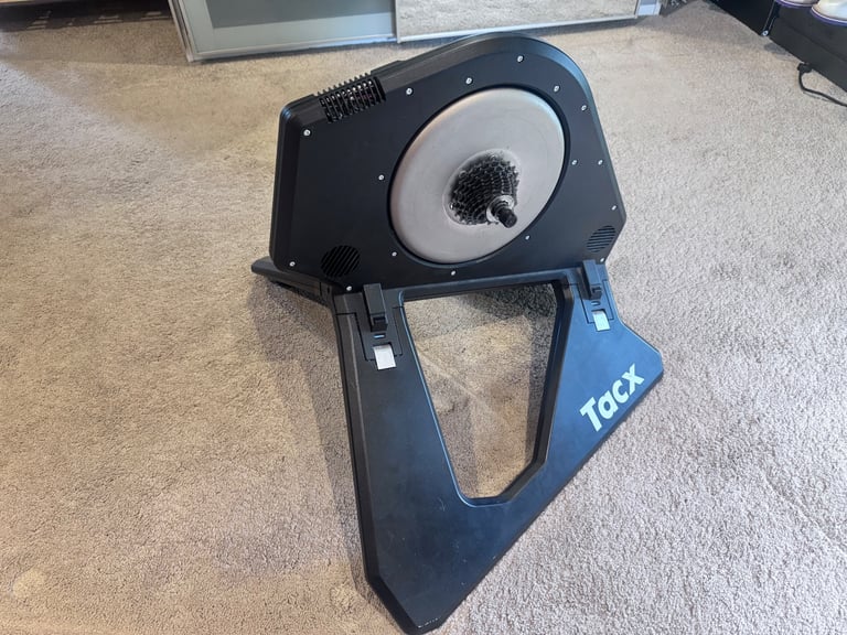 Tacx Neo T2800 smart trainer 