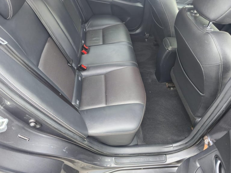 2015 Toyota Avensis 1.6D Business Edition Plus 5dr ESTATE DIESEL Manual
