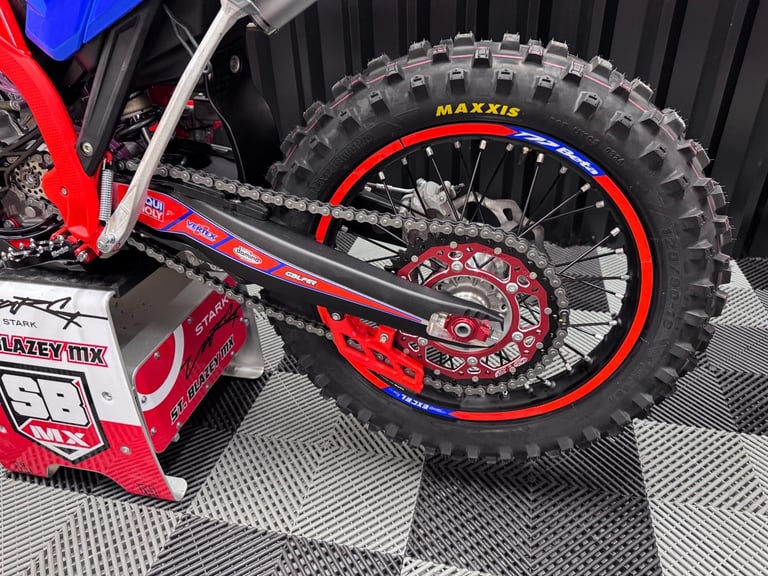 2026 BETA RR 125 RACE 2 STROKE ENDURO BIKE 
