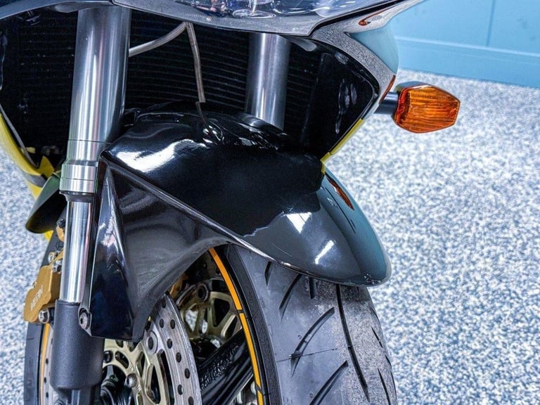 2004 53 HONDA CBR900RR FIREBLADE 954CC - AKRO EXHAUST - COLLECTOR BIKE