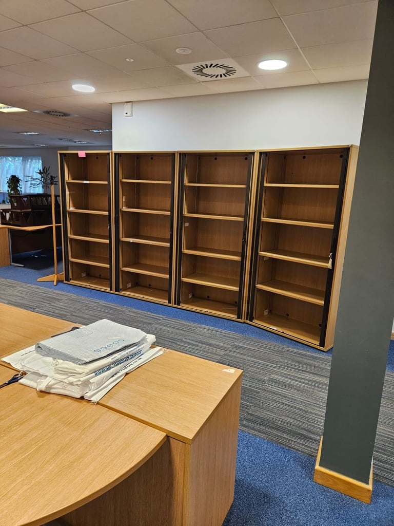 JOBLOT Office Furniture SURPLUS STOCK For Sale Over 100 Desks/Chairs/Cabinets/Cupboards 14