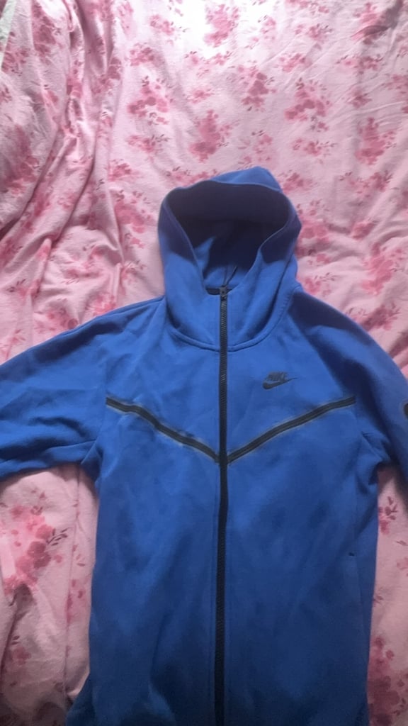 nike tech