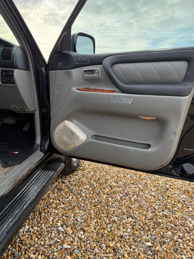  Toyota Land Cruiser Amazon 4.2 TD SUV 5dr Diesel Automatic (282 g/km, 201 bhp) Diesel Automatic