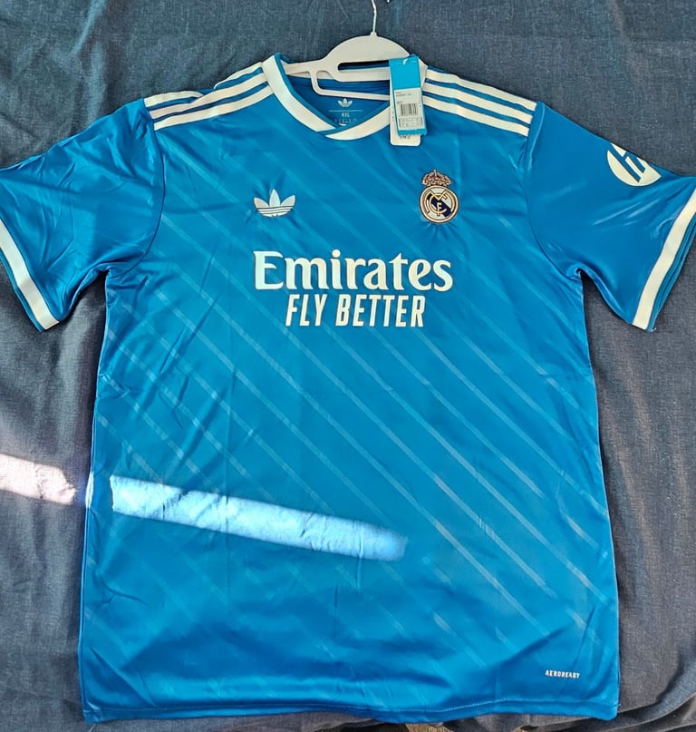 image for Real Madrid 25/26 Away Top