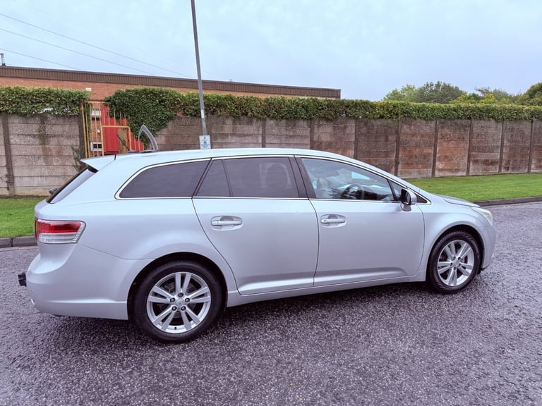 2010 60 TOYOTA AVENSIS 2.0 D4-D T4 NAV ESTATE 6 SPEED MANUAL GREAT SPEC MOTOR