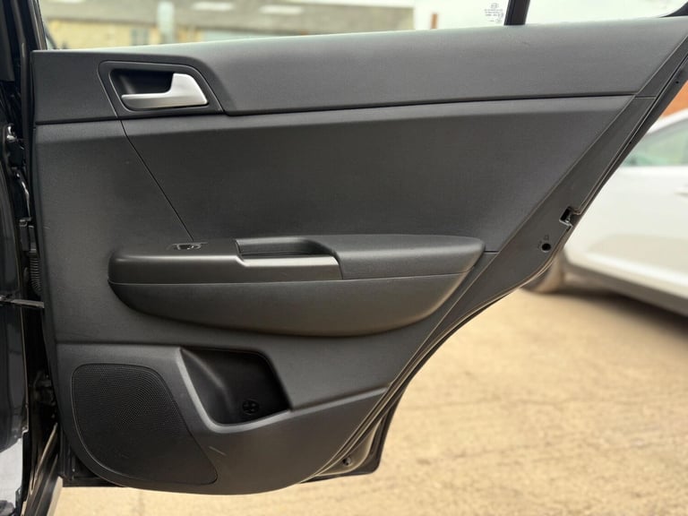 2017 Kia Sportage 1.7 CRDi 1 Euro 6 (s/s) 5dr ESTATE Diesel Manual