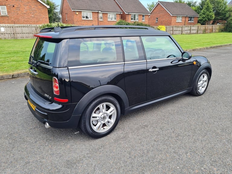   £20 Road Tax Outstanding Diesel 2012 Mini Clubman D Estate 1598cc Six Speed Gear Box Electric Pack