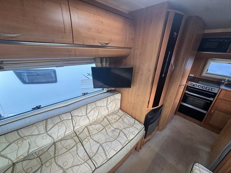 Auto-Trail Tracker SE  /  4  BERTH  -FIAT DUCATO  - 35  MWB 130 MULTI... 2009/59