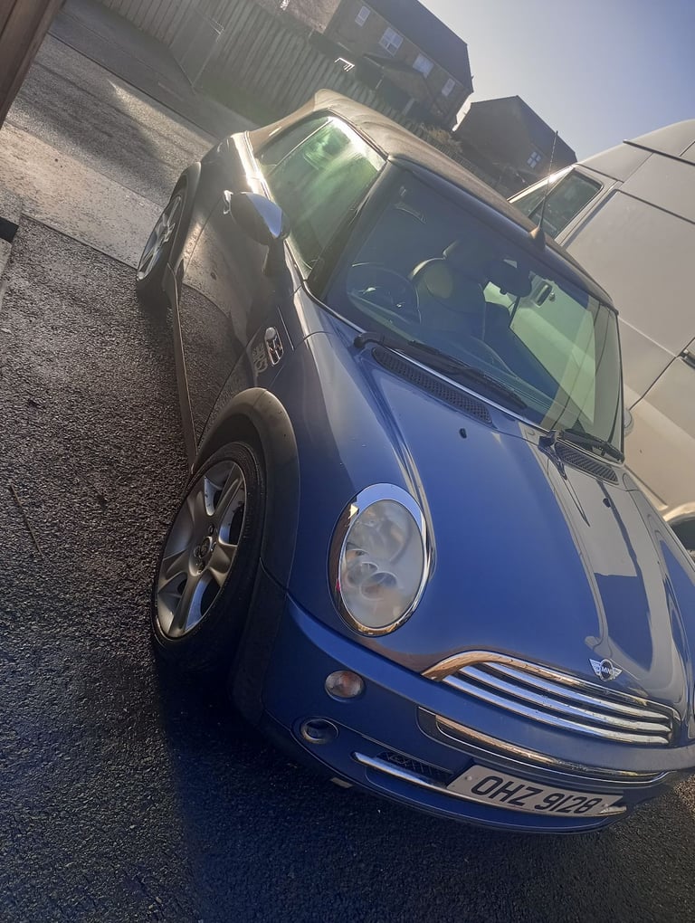 Mini, CONVERTIBLE, Convertible, 2005, Manual, 1598 (cc), 2 doors