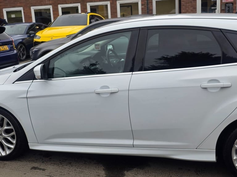 2016 Ford Focus 1.0 EcoBoost 125 Zetec S 5dr Auto HATCHBACK PETROL Automatic