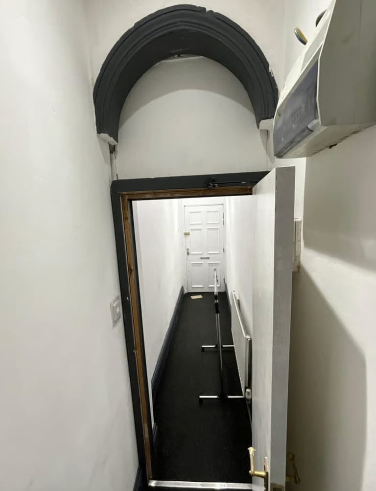 3-Double Bedroom Flat | Fully Furnished | Fitted Kitchen | Parking |  Woodsley Road, Leeds - LS3
