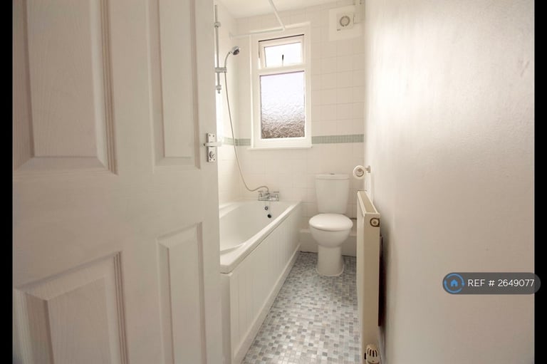 3 bedroom house in Cross Flatts Drive, Leeds, LS11 (3 bed) (#2649077)