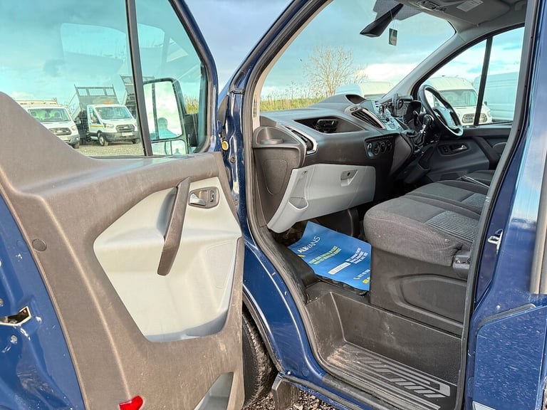 2013 Ford Transit Custom 2.2 TDCi 330 Trend Panel Van 5dr Diesel Manual L2 H1 (197 g/km, 123 bhp)...