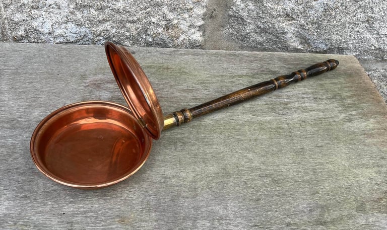 image for Vintage/Antique Copper Bed Pan