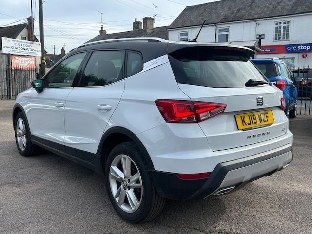 2019 SEAT Arona 1.6 TDI FR SUV 5dr DIESEL EURO 6 (s/s) (115 ps) WITH SERVICE HISTORY  HATCHBACK D...