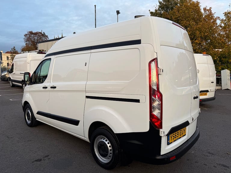 2020 Ford Transit Custom 2.0 EcoBlue 105ps High Roof Leader Van PANEL VAN DIESEL Manual