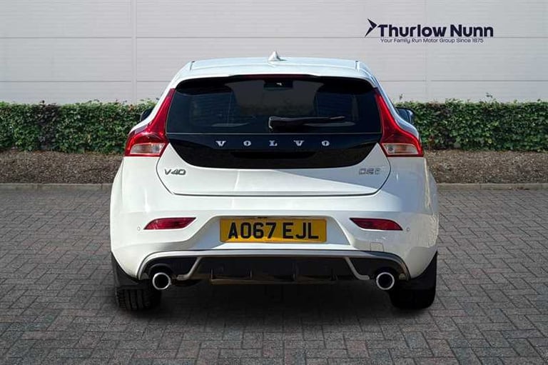 2017 Volvo V40 2.0 D2 R-Design Nav Plus Hatchback 5dr Diesel Manual Euro 6 (s/s) (120 ps) Hatchba...