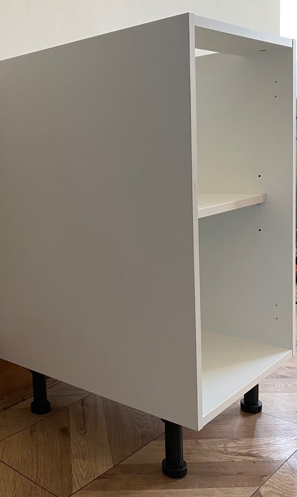 New Fitted Kitchen Cabinets-Units-Carcass J Pull White Gloss Handleless Kitchen Doors