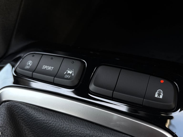  Vauxhall Corsa 1.2 Turbo Yes Hatchback 5dr Petrol Manual Euro 6 s/s 100 Ps