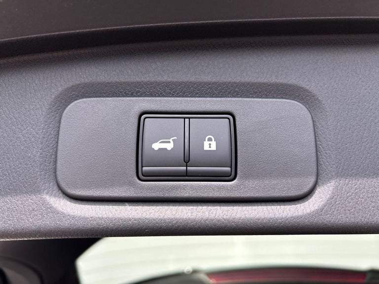 2025 Nissan Qashqai 1.5 h e-POWER Tekna Auto Euro 6 (s/s) 5dr SUV PETROL/ELECTRIC Automatic