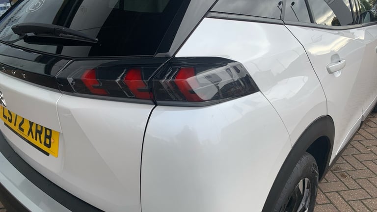 2022 Peugeot 2008 1.2 PureTech Allure Premium + SUV 5dr Petrol Manual Euro 6 (s/s) (100 ps) SUV P...