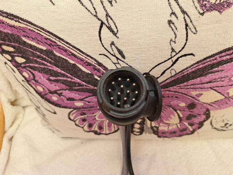 Caravan/Trailer plug adapter 