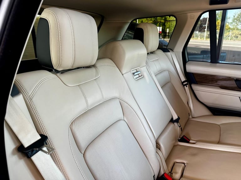  Land Rover Range Rover 4.4 SD V8 Vogue SE Auto 4WD Euro 6 (s/s) 5dr  Diesel Automatic