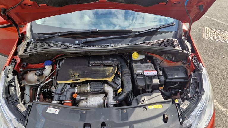 2015 (65) PEUGEOT 2008 1.6 BlueHDi Active - 2 Keys - ULEZ Compliant 