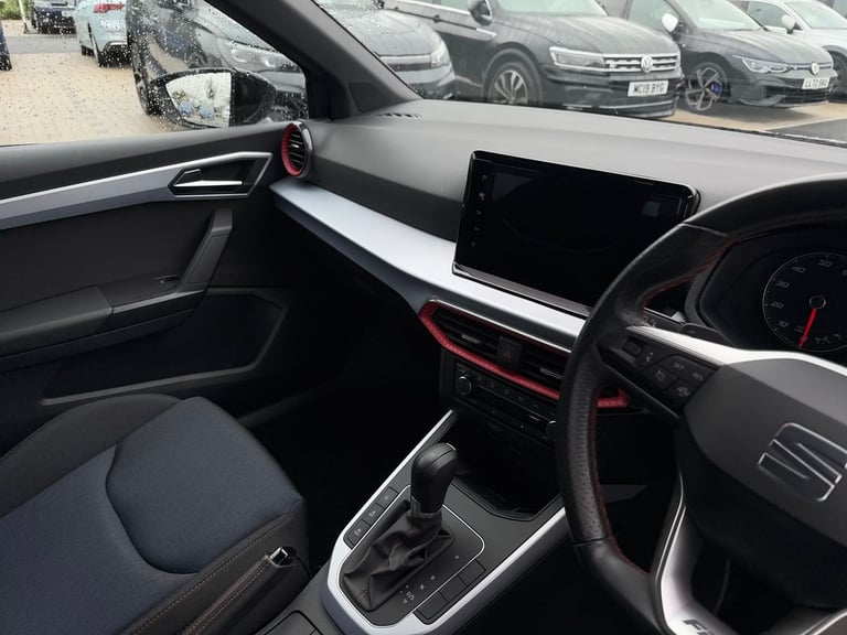 2021 SEAT Arona SEAT Arona 1.5 TSI FR SUV 5dr Petrol DSG Euro 6 (s/s) (150 ps) SUV PETROL Automatic