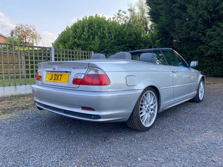 BMW 325i AUTOMATIC CONVERTIBLE 2003 (53)