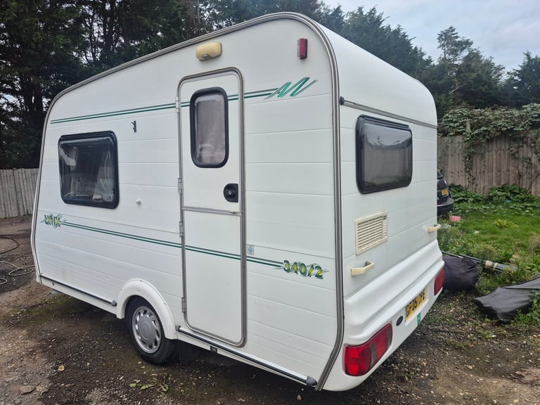 Compass lynx 340/2 touring caravan year 2000 2 berth lightweight