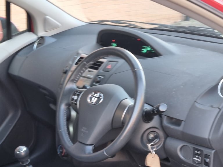 2009 Toyota Yaris 1.33 VVT-i TR 3dr [6] HATCHBACK Petrol Manual