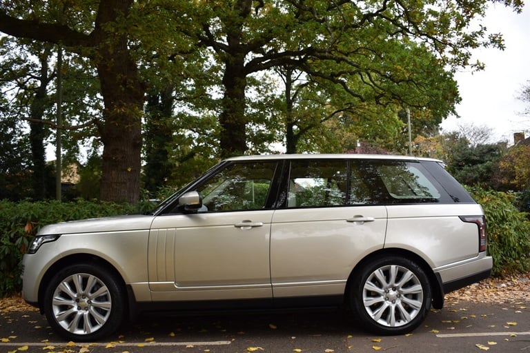 2014 Land Rover Range Rover V8 AUTOBIOGRAPHY+11 Services carried out! Estate Petrol Automatic