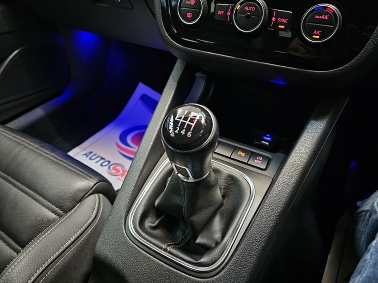 2015 Volkswagen Scirocco 2.0 TSI BlueMotion Tech R-Line 3dr COUPE Petrol Manual