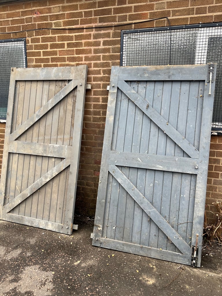 Double timber gates