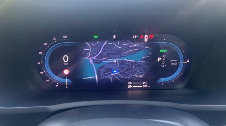 2025 Volvo XC90 Ultra, T8 AWD Plug-in hybrid, Electric/Petrol, Dark, 7 Seats Estate Petrol Parall...